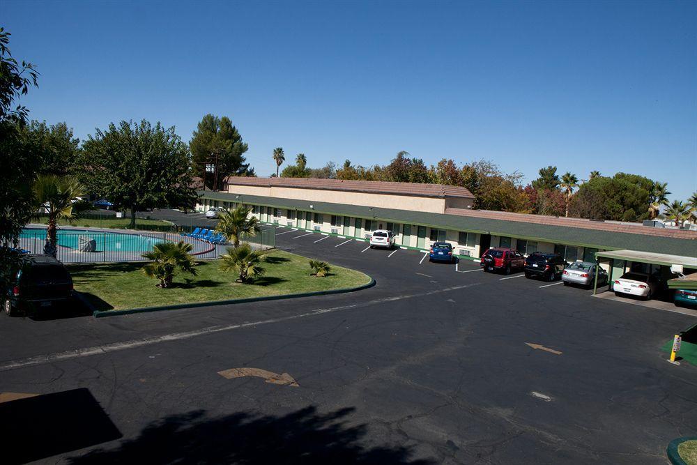 Town House Motel Lancaster Eksteriør billede