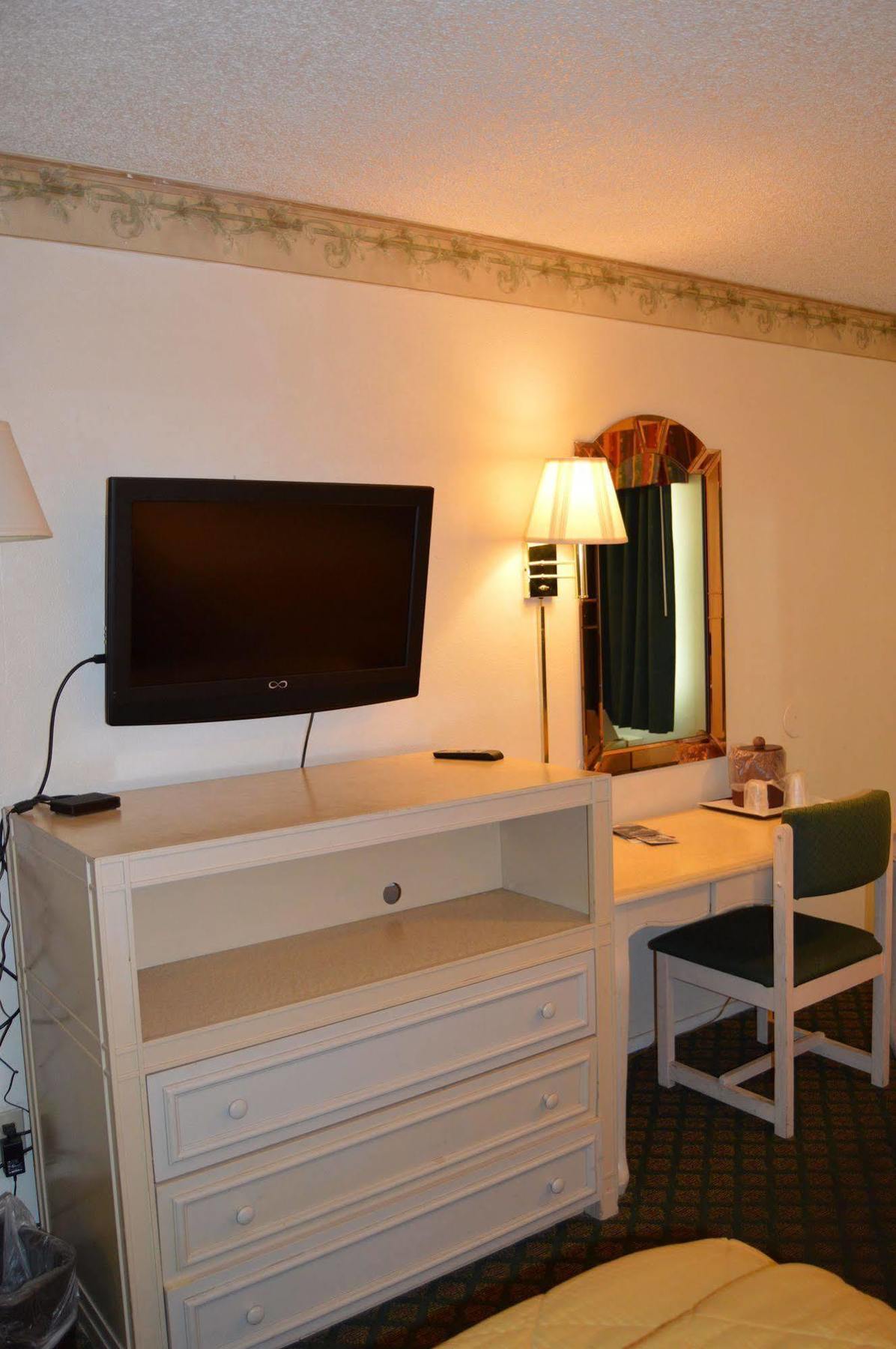 Town House Motel Lancaster Eksteriør billede